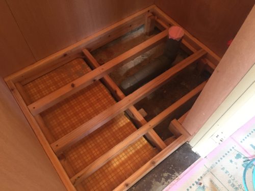 1f94ff40-0942-4e77-81a3-6144534800a9