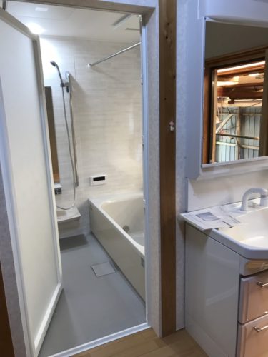 c2acad85-803d-4c8f-bc91-650b476b2877